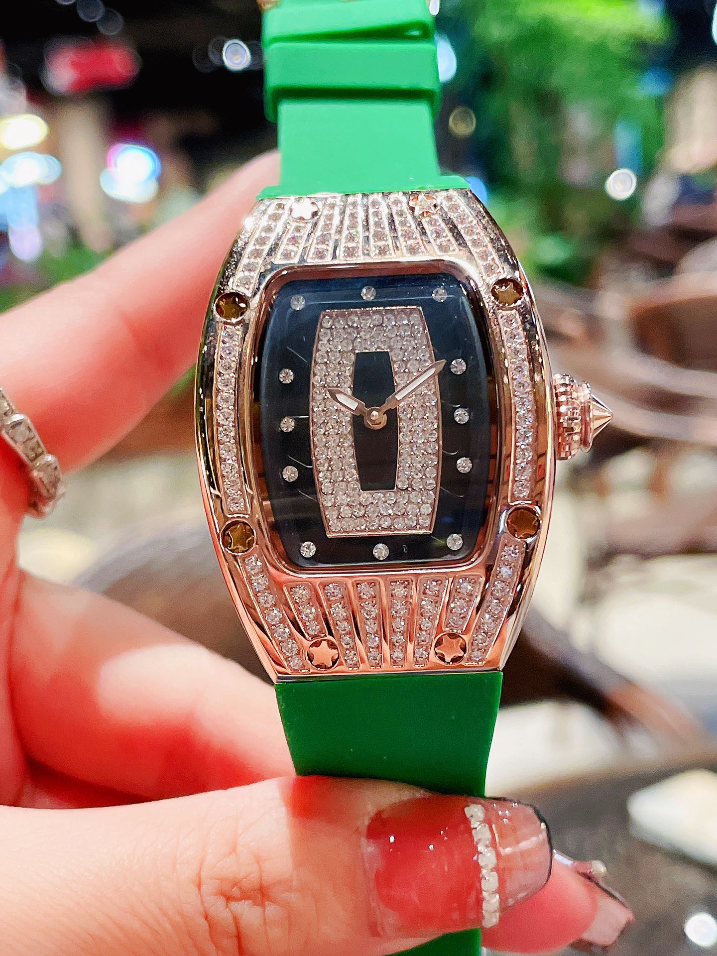Luxury Replica Richard Mille RM 007 Ladies Diamond Set Green Strap Watch – Black Dial, Green Rubber Strap