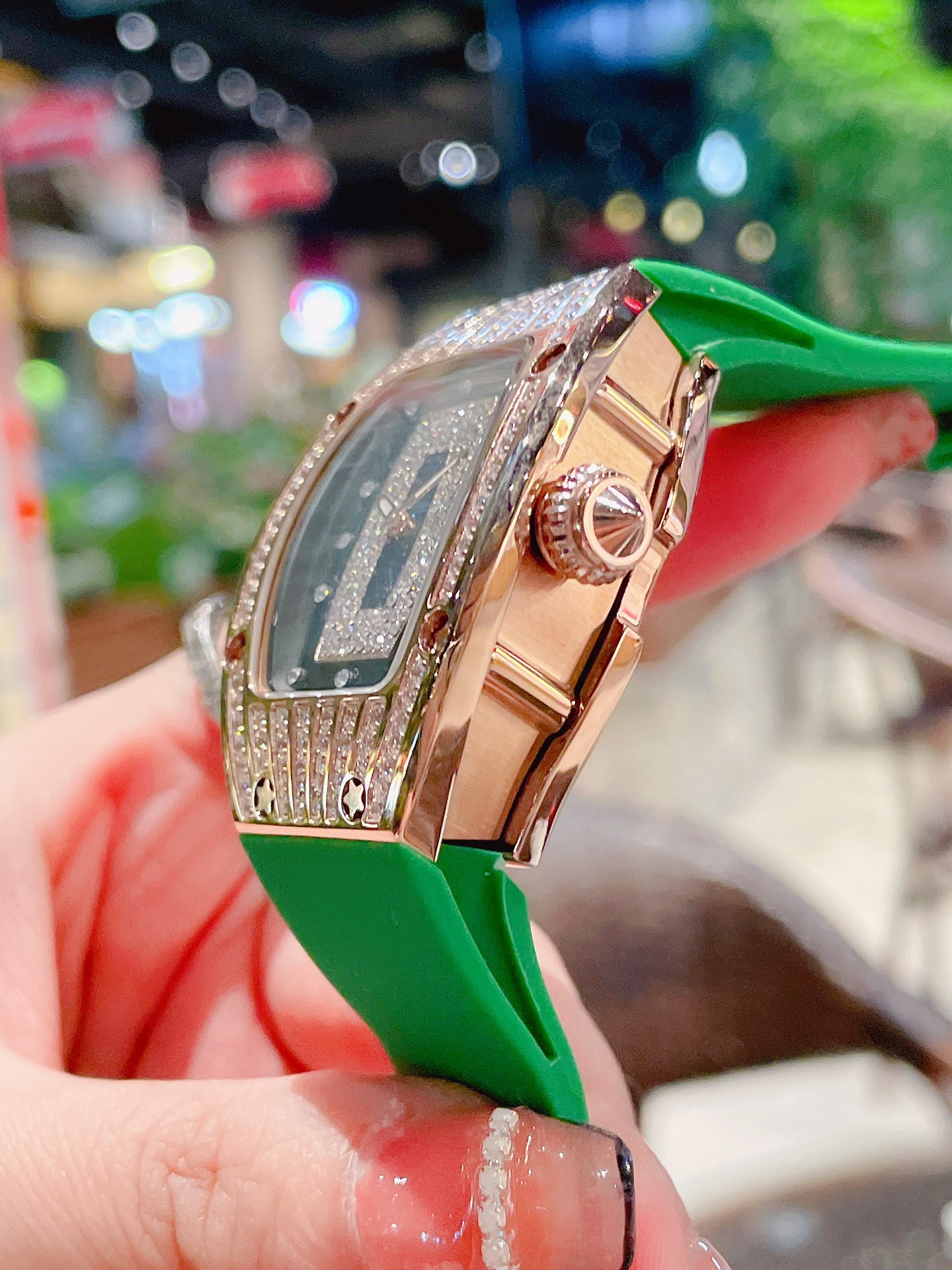 Luxury Replica Richard Mille RM 007 Ladies Diamond Set Green Strap Watch – Black Dial, Green Rubber Strap