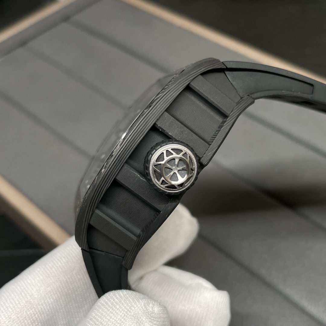 Replica Richard Mille RM 52-05 Tourbillon Pharrell Williams Men's Watch – Carbon Case